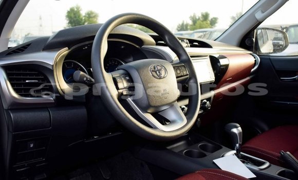 Buy Import Toyota Hilux White Car in Import - Dubai in Enga Buy Import Toyota Hilux White Car in Import - Dubai in Enga