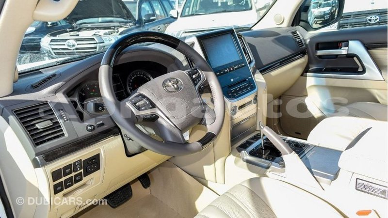 Big with watermark toyota land cruiser enga import dubai 4680