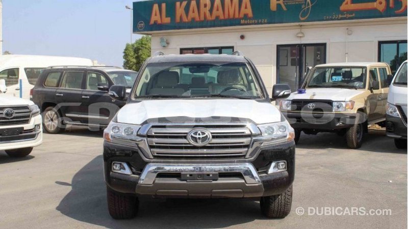 Big with watermark toyota land cruiser enga import dubai 4683