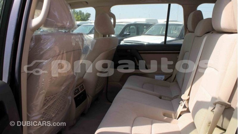 Big with watermark toyota land cruiser enga import dubai 4683