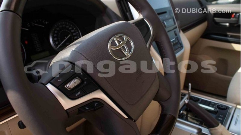 Big with watermark toyota land cruiser enga import dubai 4683