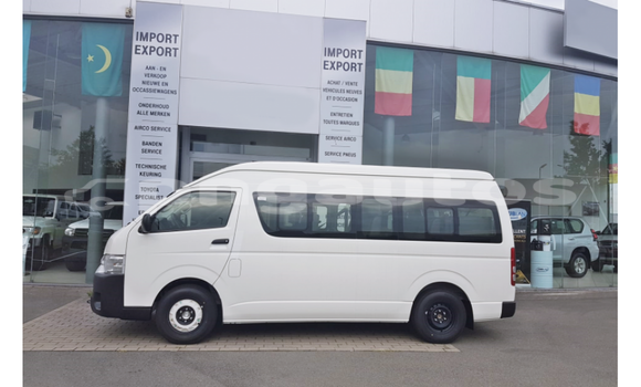 Buy Import Toyota Hiace White Car in Import - Dubai in Enga Buy Import Toyota Hiace White Car in Import - Dubai in Enga