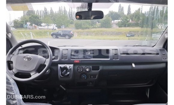 Buy Import Toyota Hiace White Car in Import - Dubai in Enga Buy Import Toyota Hiace White Car in Import - Dubai in Enga