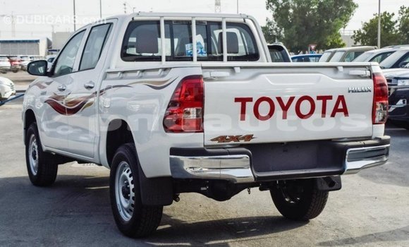 Buy Import Toyota Hilux White Car in Import - Dubai in Enga Buy Import Toyota Hilux White Car in Import - Dubai in Enga