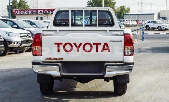 Buy Import Toyota Hilux White Car in Import - Dubai in Enga Buy Import Toyota Hilux White Car in Import - Dubai in Enga