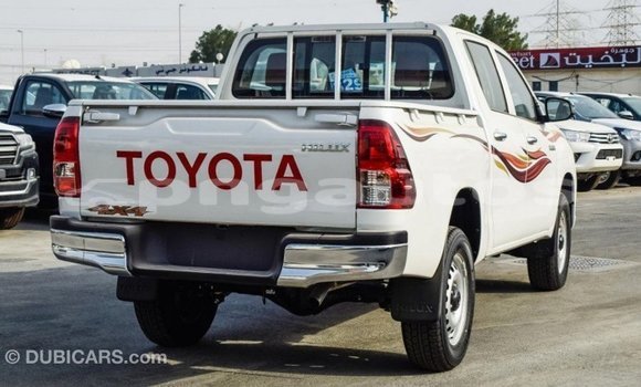 Buy Import Toyota Hilux White Car in Import - Dubai in Enga Buy Import Toyota Hilux White Car in Import - Dubai in Enga
