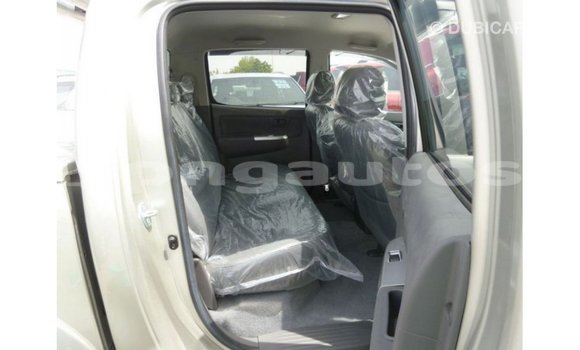 Buy Import Toyota Hilux Other Car in Import - Dubai in Enga Buy Import Toyota Hilux Other Car in Import - Dubai in Enga
