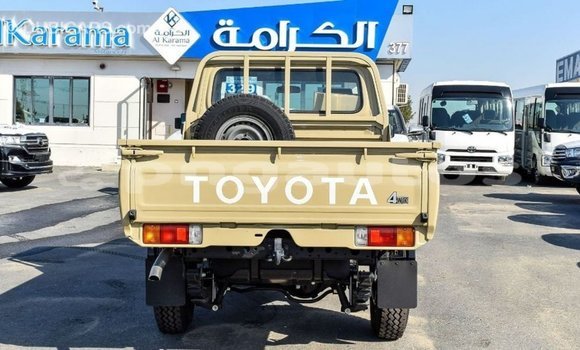 Acheter Import Voiture Toyota Land Cruiser Beige à Import - Dubai, Enga Acheter Import Voiture Toyota Land Cruiser Beige à Import - Dubai, Enga