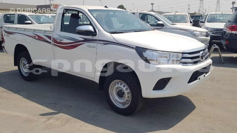 Big with watermark toyota hilux enga import dubai 4691