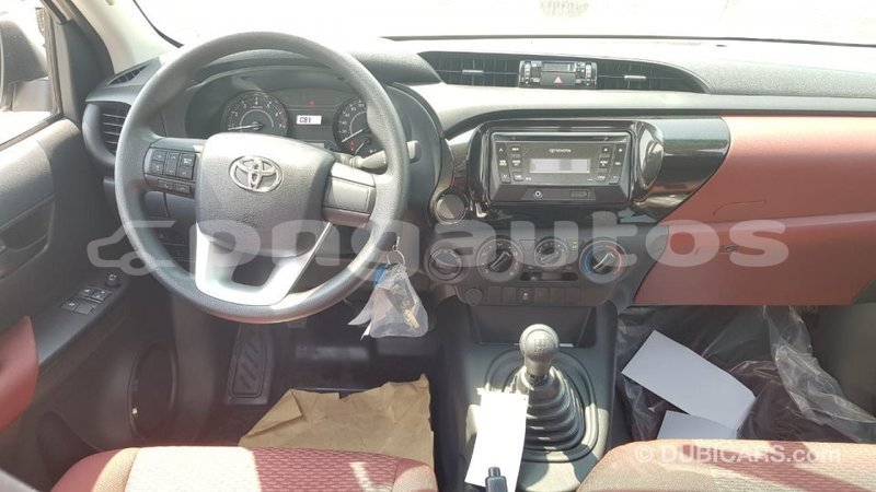 Big with watermark toyota hilux enga import dubai 4691