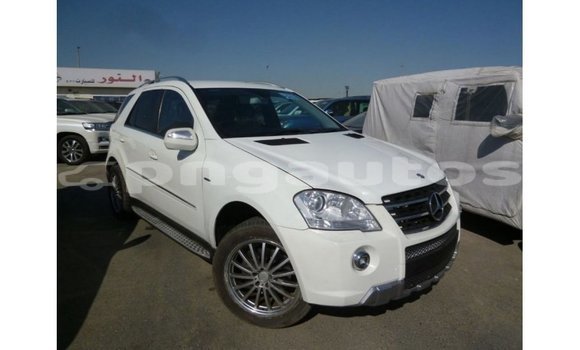 Buy Import Mercedes-Benz 190 White Car in Import - Dubai in Enga Buy Import Mercedes-Benz 190 White Car in Import - Dubai in Enga