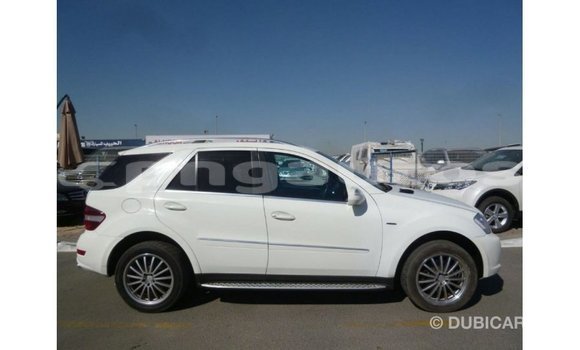 Buy Import Mercedes-Benz 190 White Car in Import - Dubai in Enga Buy Import Mercedes-Benz 190 White Car in Import - Dubai in Enga
