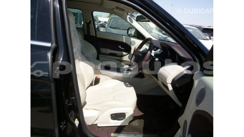 Big with watermark land rover range rover enga import dubai 4696