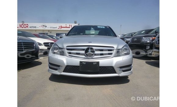 Buy Import Mercedes-Benz 200 Other Car in Import - Dubai in Enga Buy Import Mercedes-Benz 200 Other Car in Import - Dubai in Enga