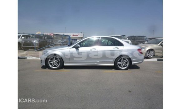 Buy Import Mercedes-Benz 200 Other Car in Import - Dubai in Enga Buy Import Mercedes-Benz 200 Other Car in Import - Dubai in Enga