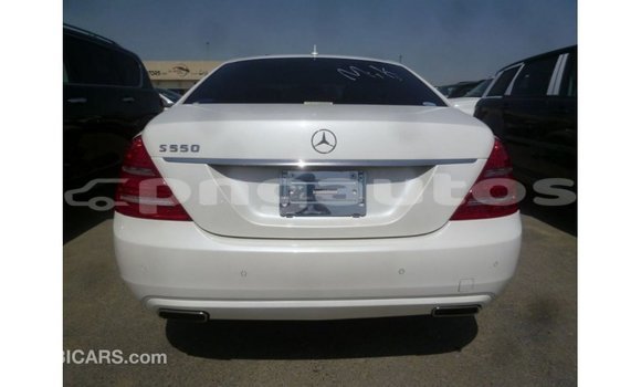 Buy Import Mercedes-Benz 190 White Car in Import - Dubai in Enga Buy Import Mercedes-Benz 190 White Car in Import - Dubai in Enga