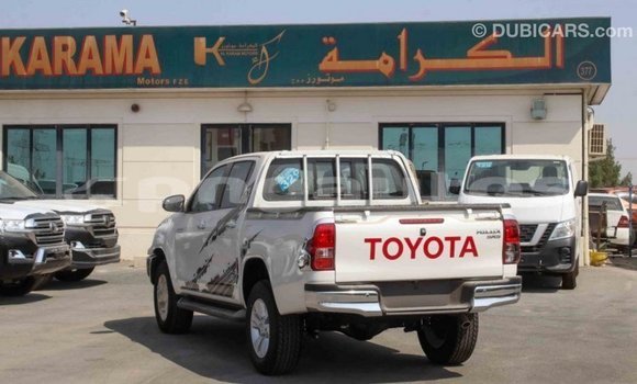 Buy Import Toyota Hilux White Car in Import - Dubai in Enga Buy Import Toyota Hilux White Car in Import - Dubai in Enga