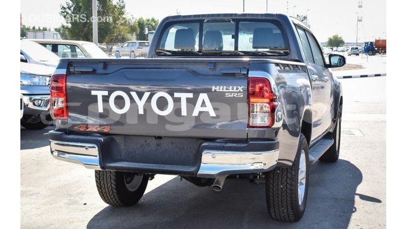 Big with watermark toyota hilux enga import dubai 4709