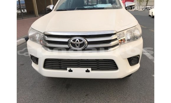Buy Import Toyota Hilux White Car in Import - Dubai in Enga Buy Import Toyota Hilux White Car in Import - Dubai in Enga
