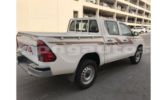 Buy Import Toyota Hilux White Car in Import - Dubai in Enga Buy Import Toyota Hilux White Car in Import - Dubai in Enga