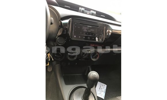 Buy Import Toyota Hilux White Car in Import - Dubai in Enga Buy Import Toyota Hilux White Car in Import - Dubai in Enga