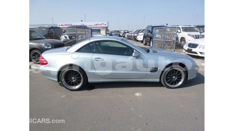 Big with watermark mercedes benz 190 enga import dubai 4714