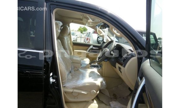 Buy Import Toyota Land Cruiser Black Car in Import - Dubai in Enga Buy Import Toyota Land Cruiser Black Car in Import - Dubai in Enga