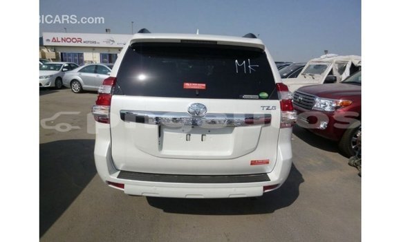 Buy Import Toyota Prado White Car in Import - Dubai in Enga Buy Import Toyota Prado White Car in Import - Dubai in Enga