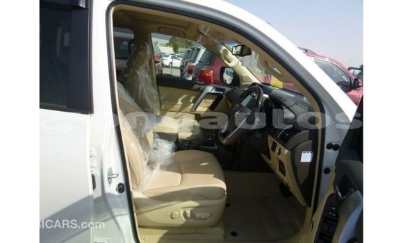 Buy Import Toyota Prado White Car in Import - Dubai in Enga Buy Import Toyota Prado White Car in Import - Dubai in Enga