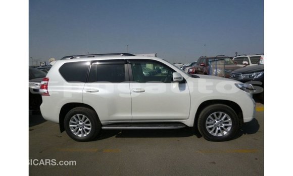 Buy Import Toyota Prado White Car in Import - Dubai in Enga Buy Import Toyota Prado White Car in Import - Dubai in Enga