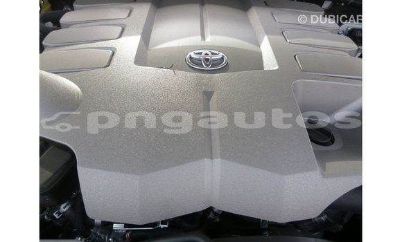 Buy Import Toyota Land Cruiser White Car in Import - Dubai in Enga Buy Import Toyota Land Cruiser White Car in Import - Dubai in Enga