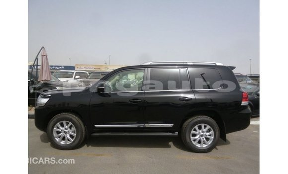 Buy Import Toyota Land Cruiser Black Car in Import - Dubai in Enga Buy Import Toyota Land Cruiser Black Car in Import - Dubai in Enga