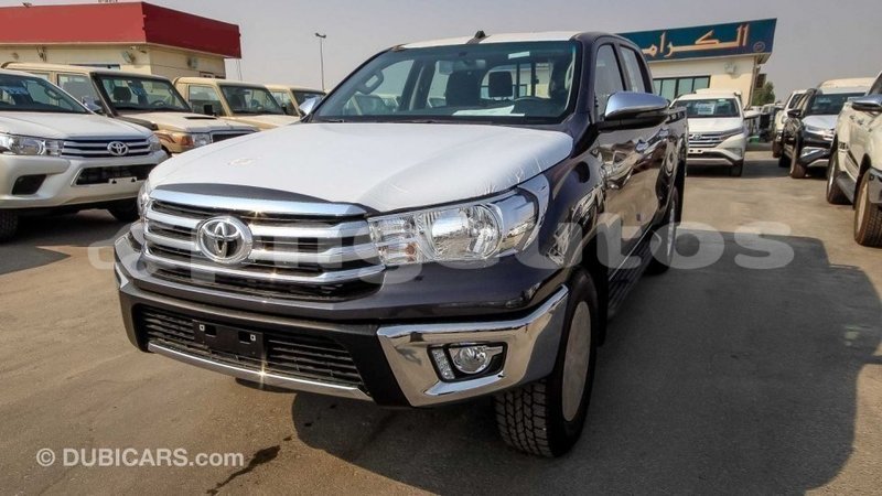 Big with watermark toyota hilux enga import dubai 4730
