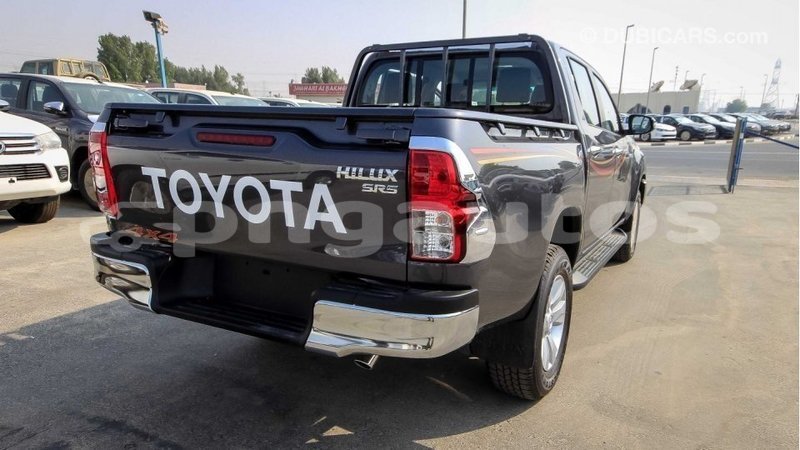 Big with watermark toyota hilux enga import dubai 4730