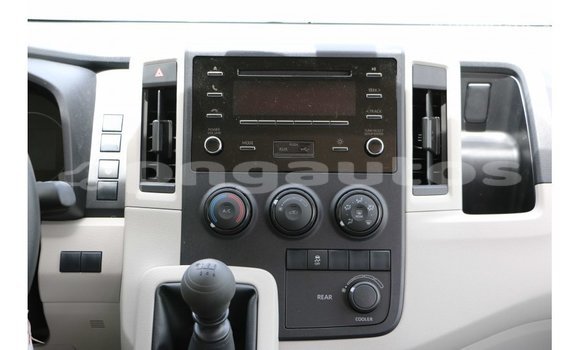 Buy Import Toyota Hiace White Car in Import - Dubai in Enga Buy Import Toyota Hiace White Car in Import - Dubai in Enga