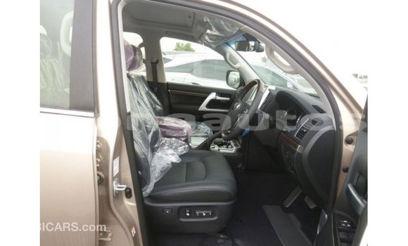 Buy Import Toyota Land Cruiser Other Car in Import - Dubai in Enga Buy Import Toyota Land Cruiser Other Car in Import - Dubai in Enga