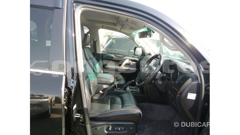 Big with watermark toyota land cruiser enga import dubai 4746