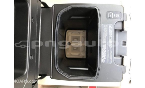 Buy Import Toyota Land Cruiser Other Car in Import - Dubai in Enga Buy Import Toyota Land Cruiser Other Car in Import - Dubai in Enga