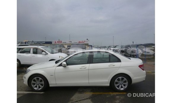 Buy Import Mercedes-Benz 200 White Car in Import - Dubai in Enga Buy Import Mercedes-Benz 200 White Car in Import - Dubai in Enga