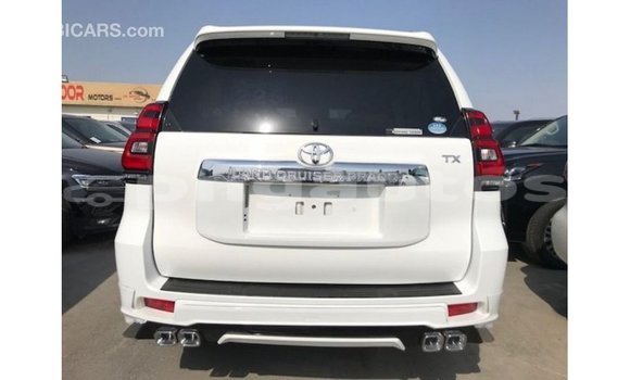 Buy Import Toyota Prado White Car in Import - Dubai in Enga Buy Import Toyota Prado White Car in Import - Dubai in Enga