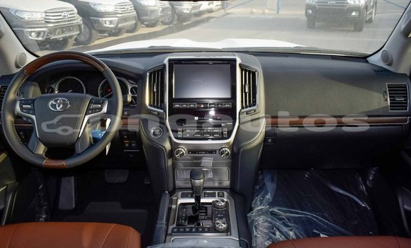 Buy Import Toyota Land Cruiser Black Car in Import - Dubai in Enga Buy Import Toyota Land Cruiser Black Car in Import - Dubai in Enga