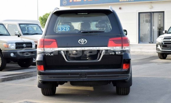 Buy Import Toyota Land Cruiser Black Car in Import - Dubai in Enga Buy Import Toyota Land Cruiser Black Car in Import - Dubai in Enga