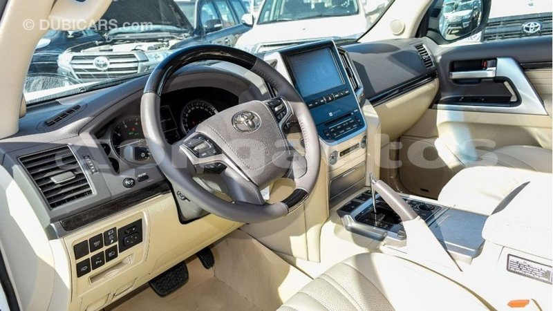 Big with watermark toyota land cruiser enga import dubai 4756