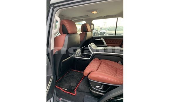 Buy Import Toyota Land Cruiser Black Car in Import - Dubai in Enga Buy Import Toyota Land Cruiser Black Car in Import - Dubai in Enga