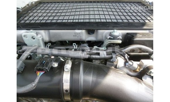 Buy Import Toyota Land Cruiser White Car in Import - Dubai in Enga Buy Import Toyota Land Cruiser White Car in Import - Dubai in Enga