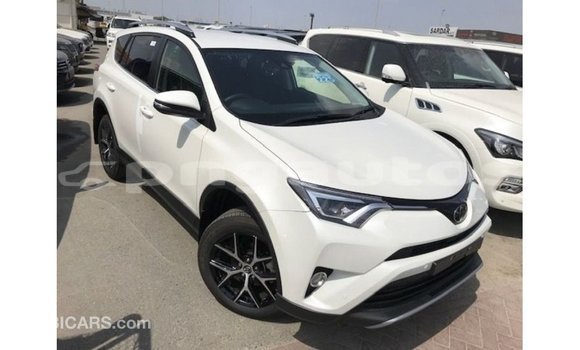 Buy Import Toyota 4Runner White Car in Import - Dubai in Enga Buy Import Toyota 4Runner White Car in Import - Dubai in Enga