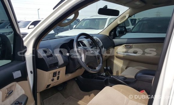 Buy Import Toyota Fortuner White Car in Import - Dubai in Enga Buy Import Toyota Fortuner White Car in Import - Dubai in Enga