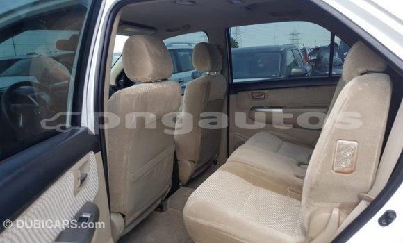 Buy Import Toyota Fortuner White Car in Import - Dubai in Enga Buy Import Toyota Fortuner White Car in Import - Dubai in Enga