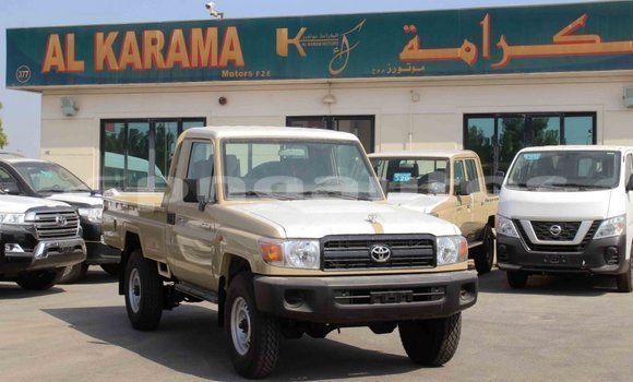 Buy Import Toyota Land Cruiser Beige Car in Import - Dubai in Enga Buy Import Toyota Land Cruiser Beige Car in Import - Dubai in Enga