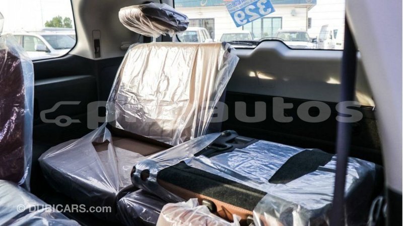 Big with watermark toyota land cruiser enga import dubai 4787